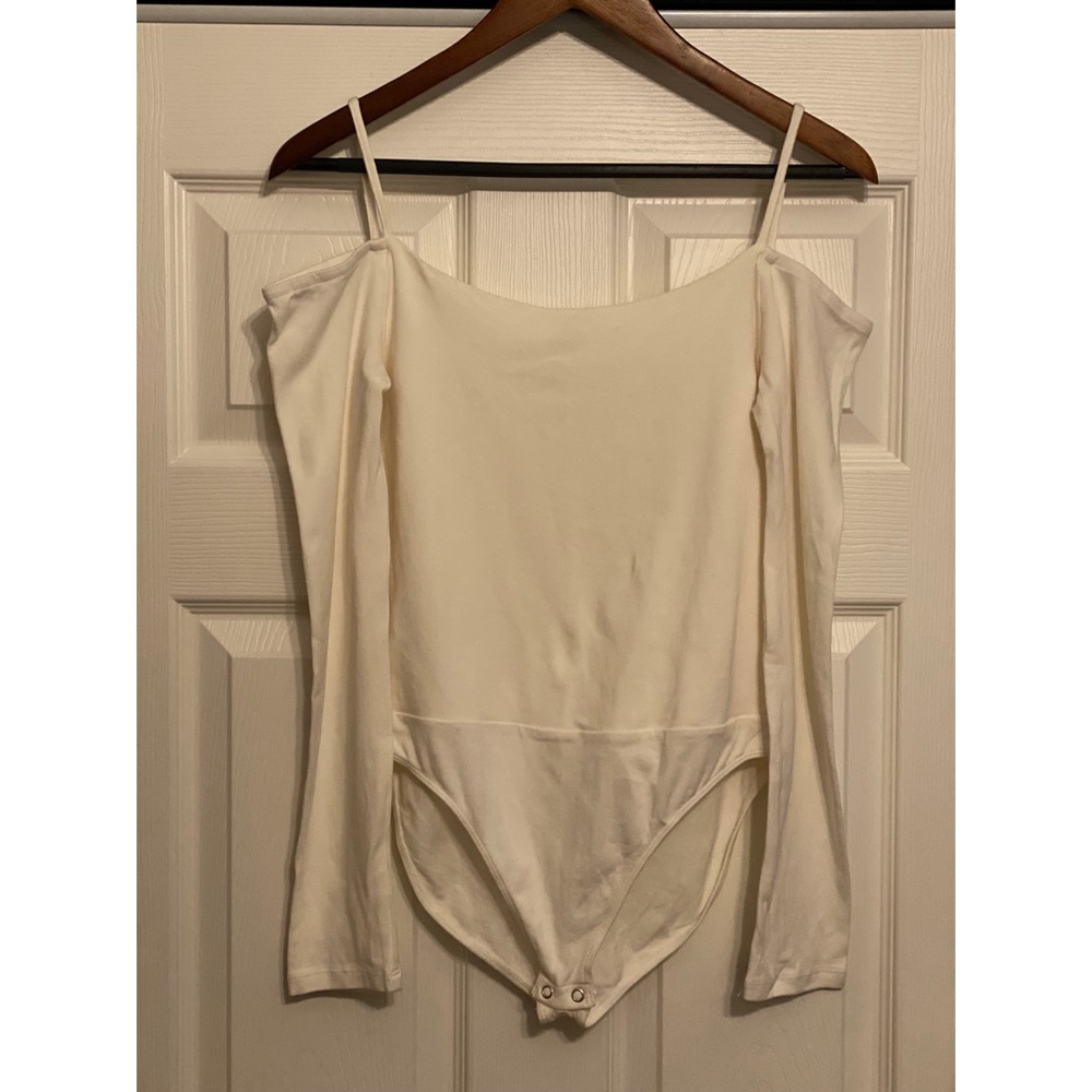 NWOT EXPRESS Off-the-shoulder Snap Bottom Bodysuit